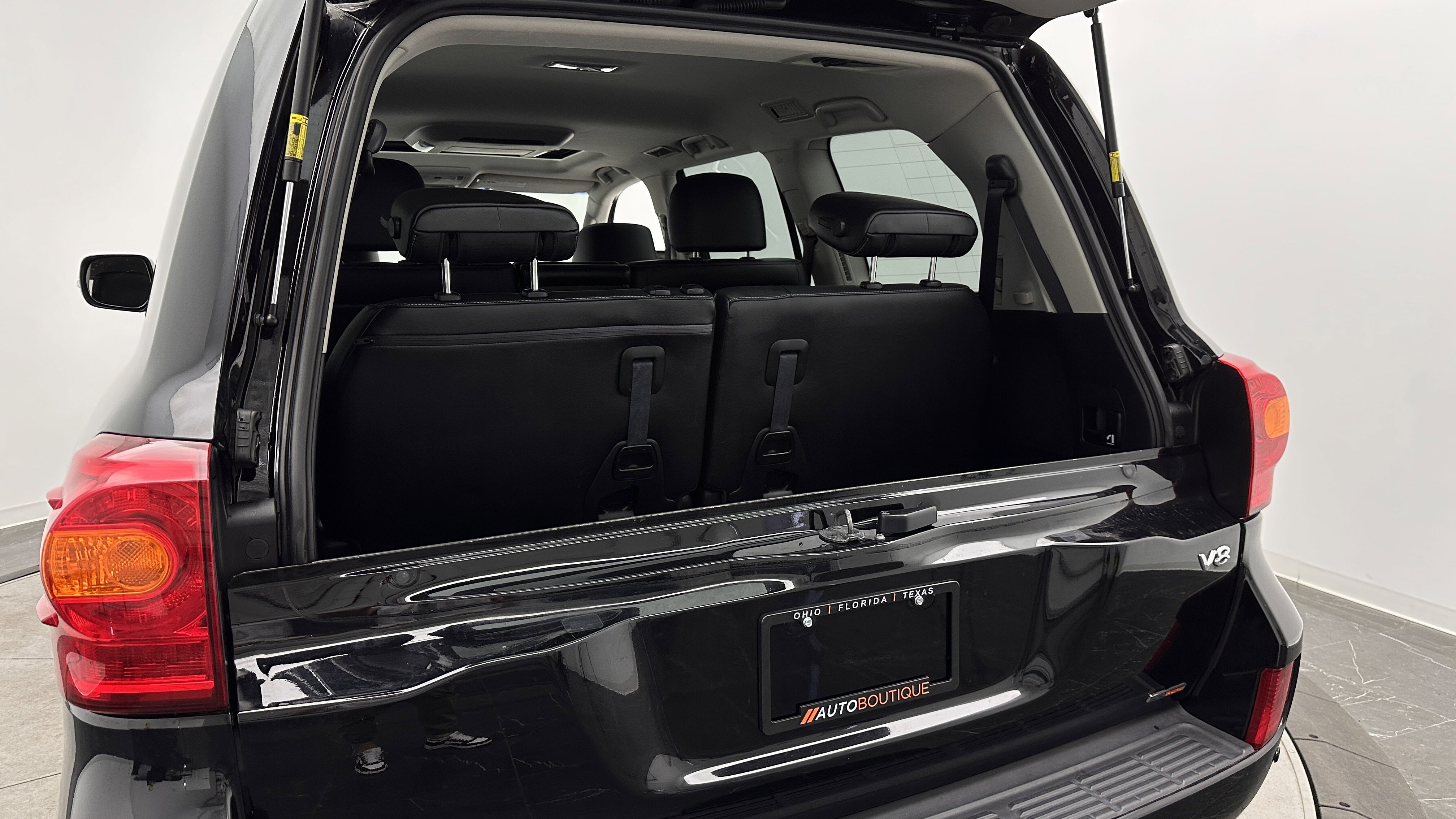 Used 2014 Toyota Land Cruiser AWD/4WD image 34