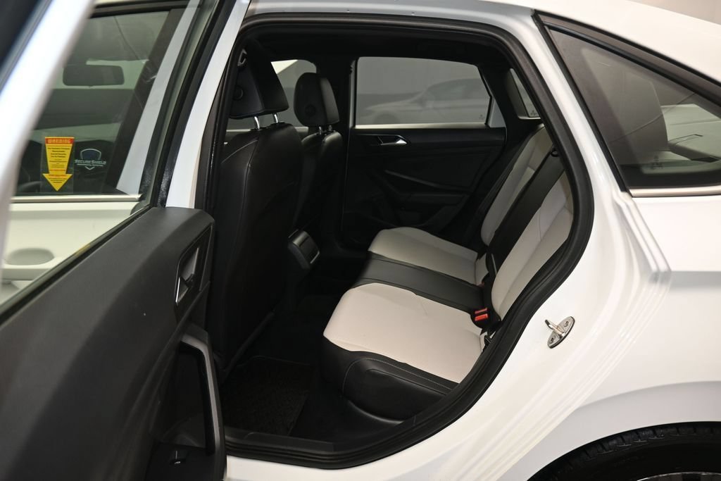 Used 2019 Volkswagen Jetta R-Line w/ R-Line Cold Weather Package FWD image 30