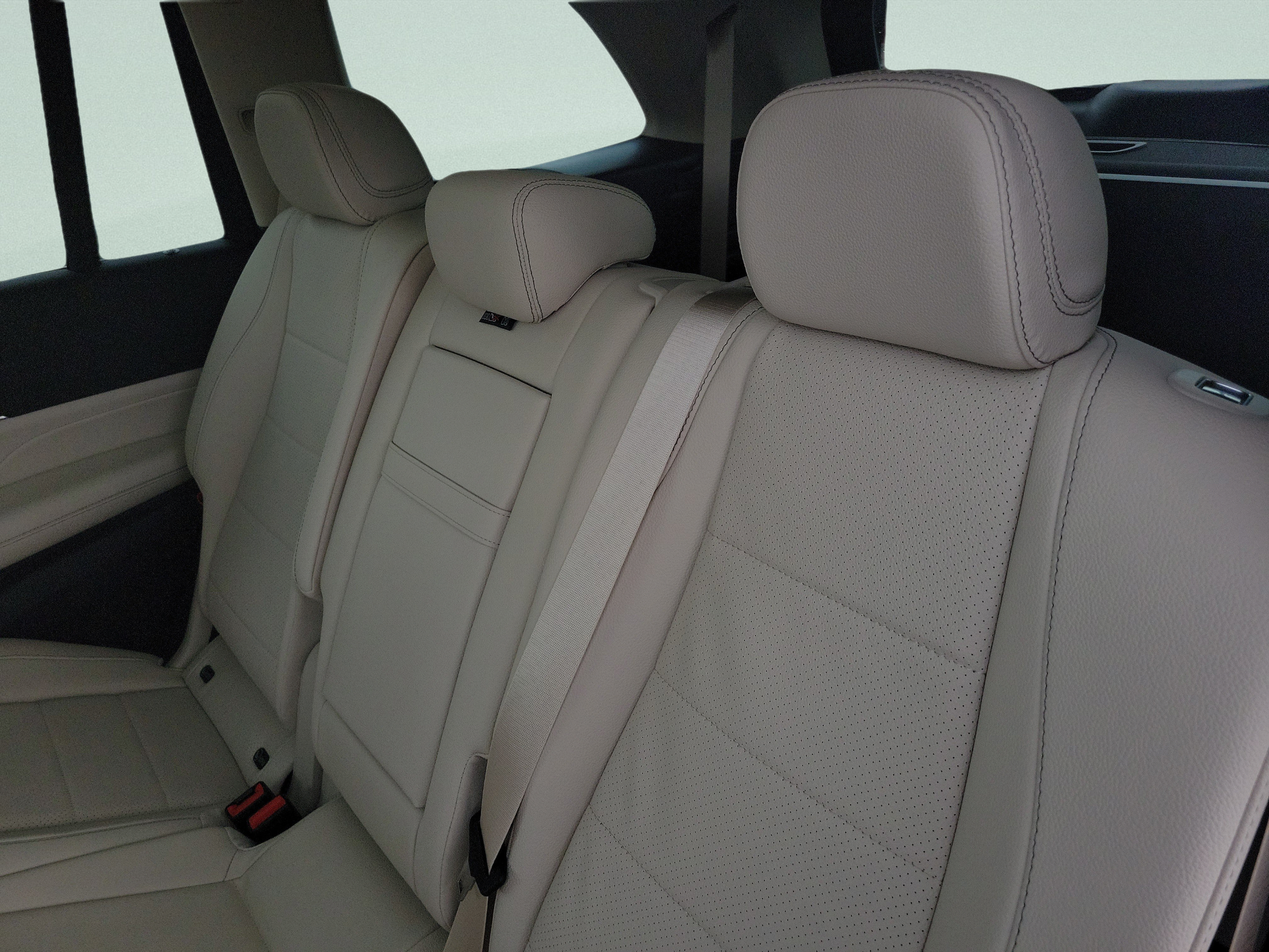 New 2026 Mercedes-Benz GLS 450 4MATIC image 9