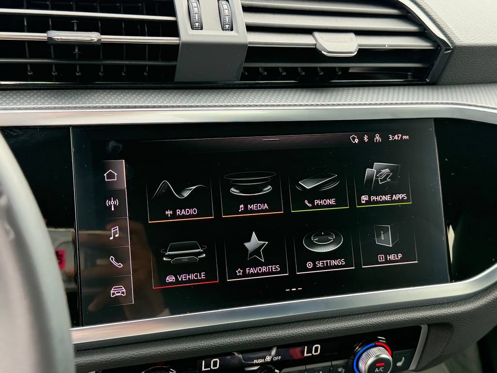 Certified 2025 Audi Q3 2.0T Premium w/ Convenience Package AWD/4WD image 28