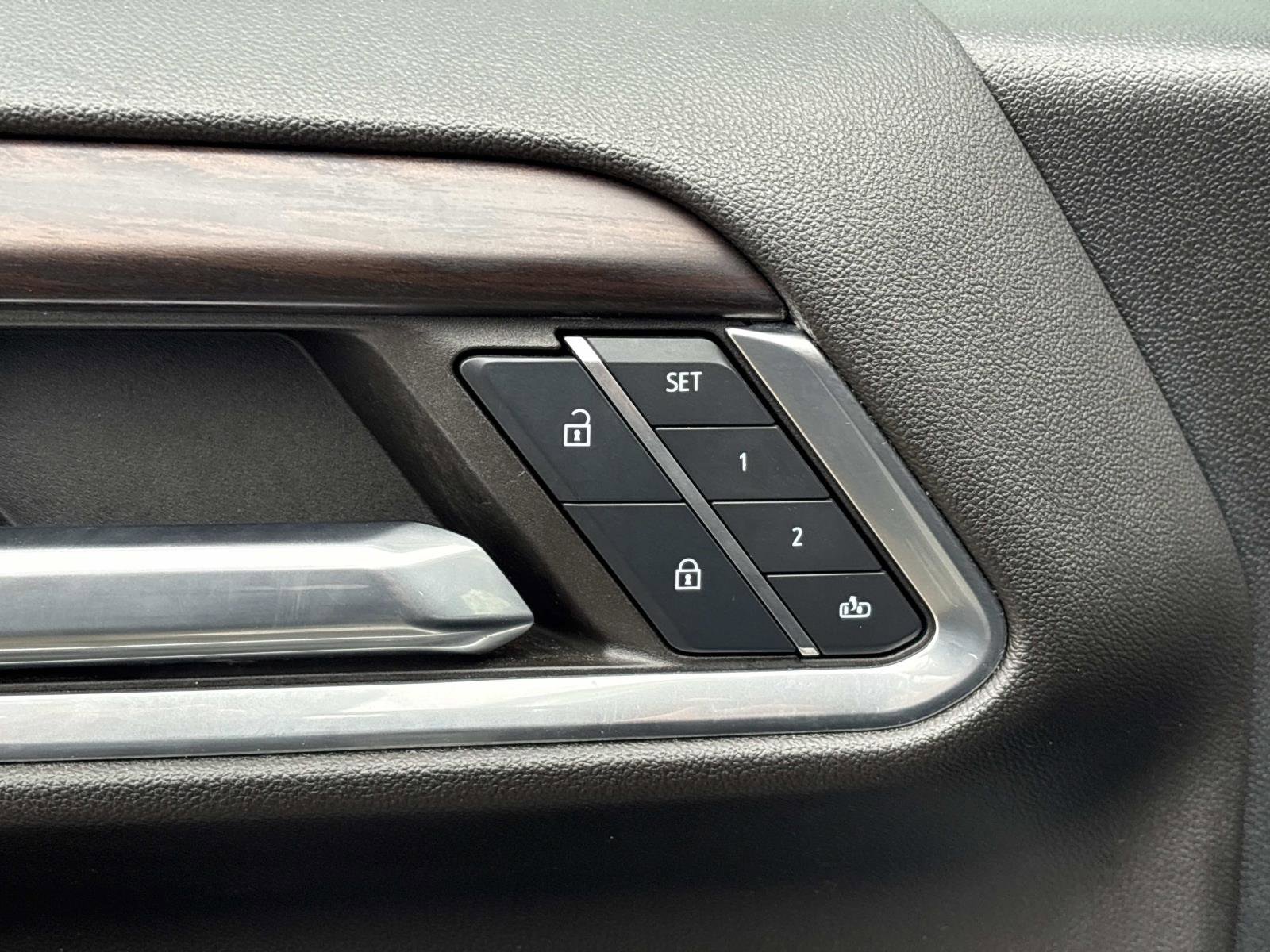 Certified 2024 GMC Sierra 1500 SLT image 14