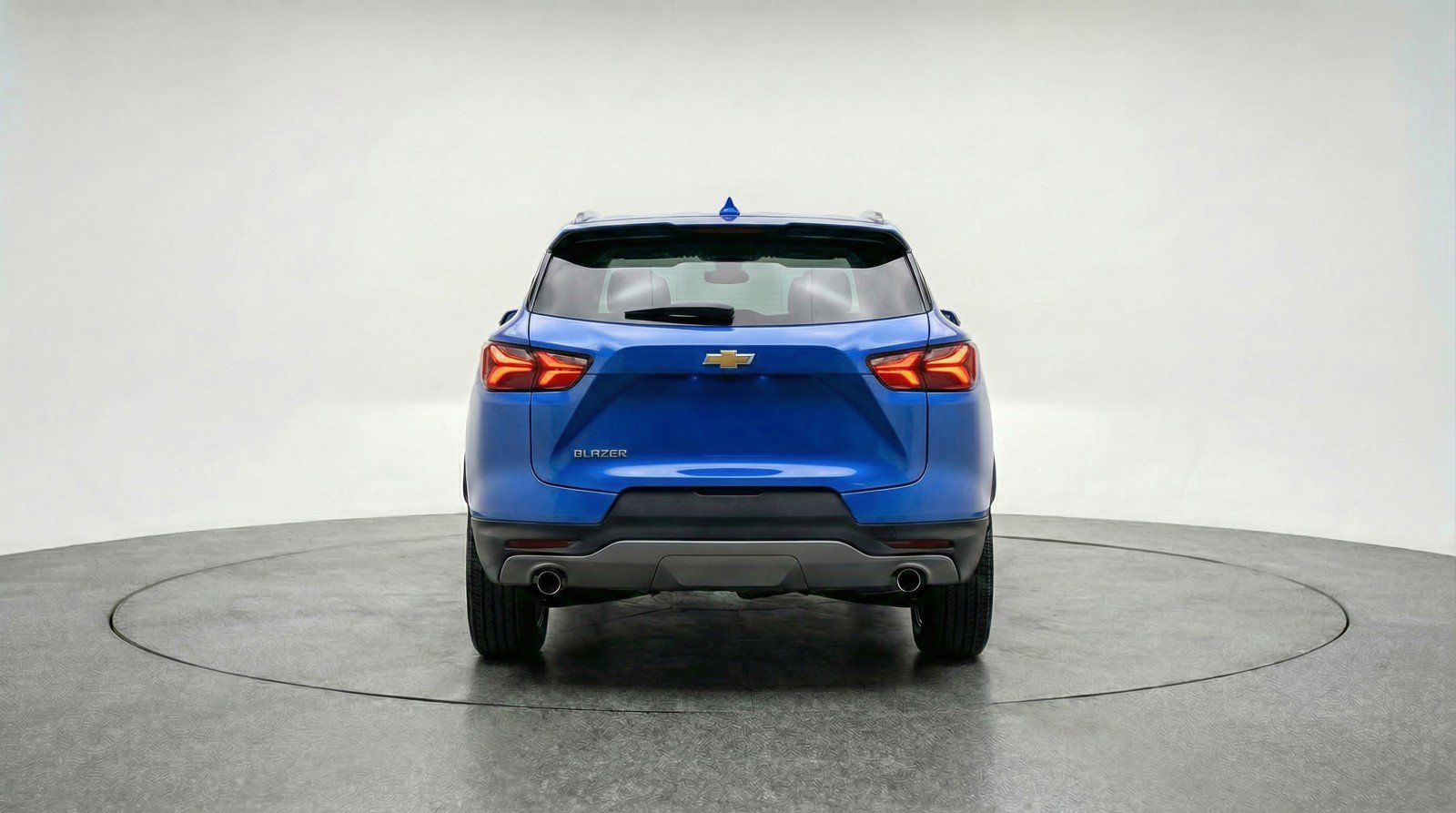 Used 2025 Chevrolet Blazer LT FWD image 7