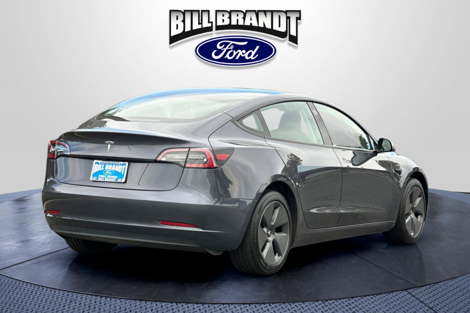 Used 2023 Tesla Model 3 Standard Range RWD image 3