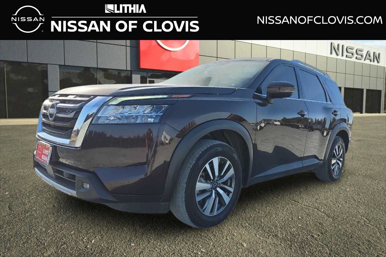 Used 2022 Nissan Pathfinder SL w/ Cargo Package