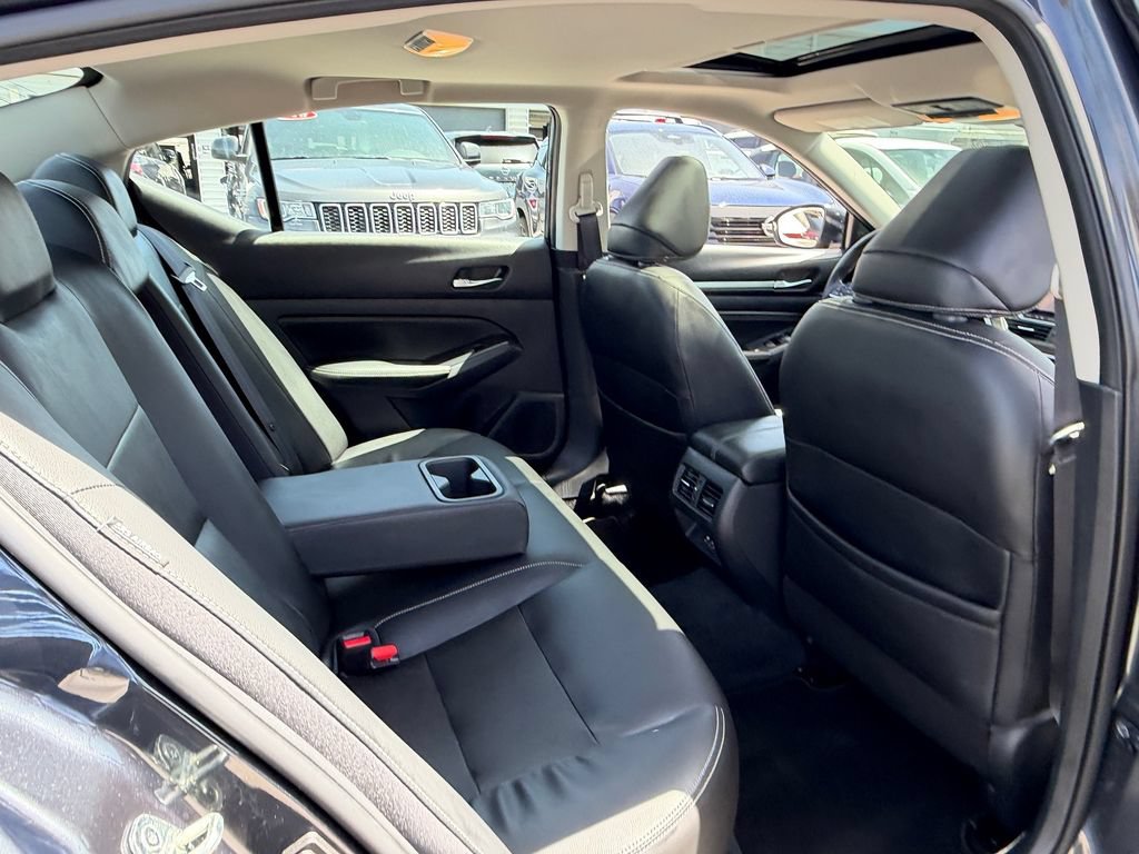 Used 2019 Nissan Altima 2.5 SL FWD image 17