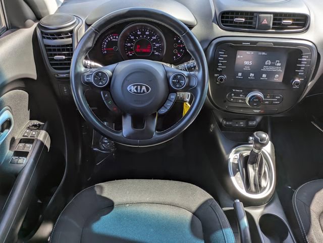 Used 2018 Kia Soul + image 16