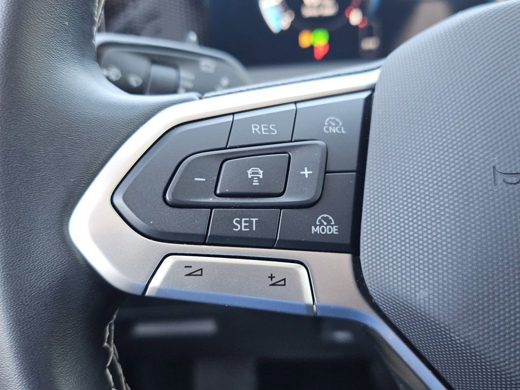 Used 2025 Volkswagen Tiguan S AWD/4WD image 11