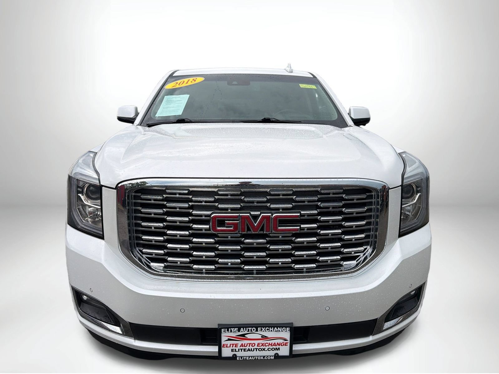 Used 2018 GMC Yukon XL Denali w/ Denali Ultimate Package AWD/4WD image 10