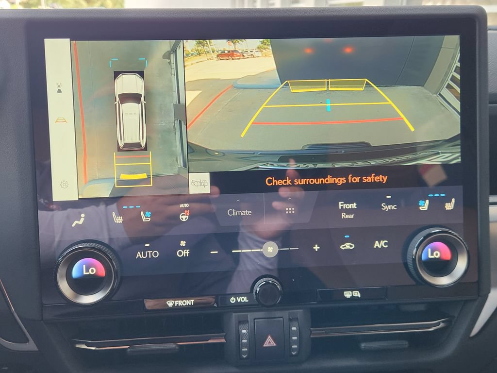 Used 2024 Lexus GX 550 w/ Accessory Package (Z1) AWD/4WD image 17