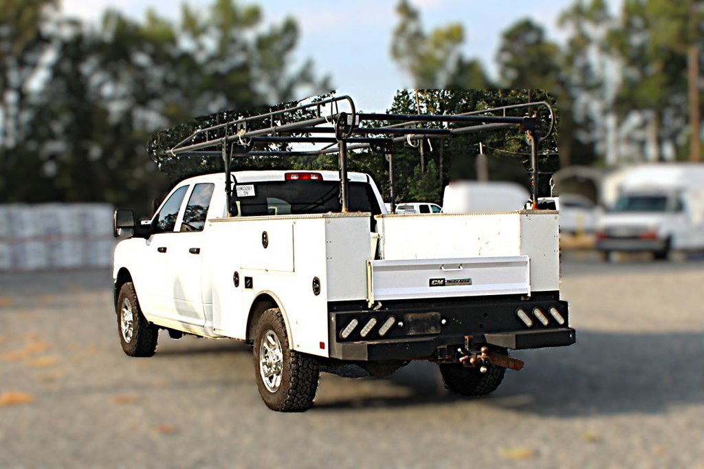 Used 2023 RAM 2500 Tradesman w/ Chrome Appearance Group RWD image 4