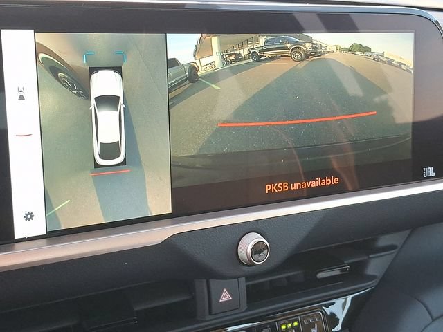 Used 2023 Toyota Crown Platinum AWD/4WD image 15
