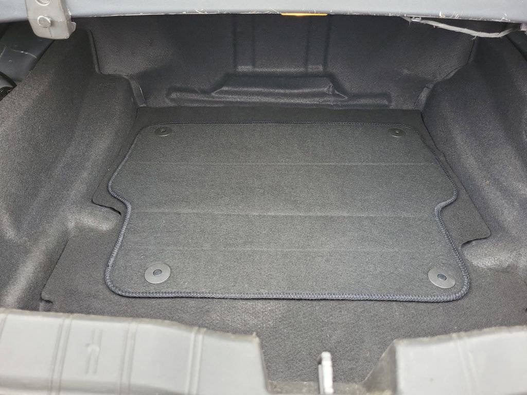 Used 2020 Chevrolet Camaro LT RWD image 14