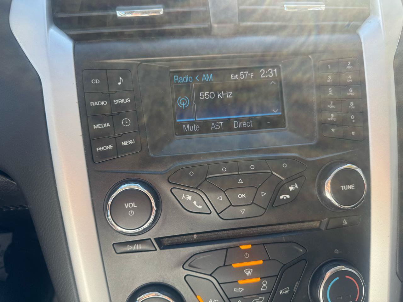Used 2014 Ford Fusion SE FWD image 21