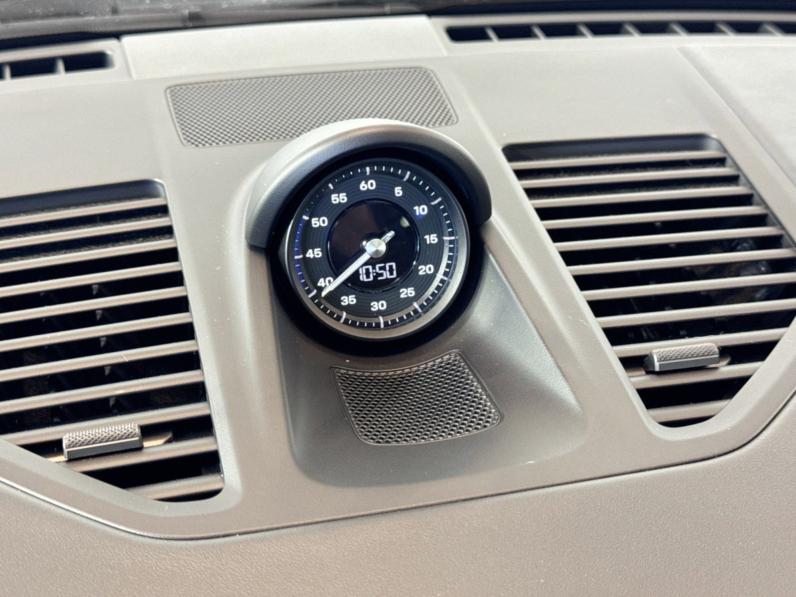 Used 2022 Porsche 911 Carrera image 29