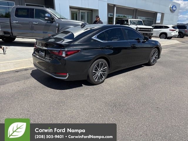 Used 2023 Lexus ES 250 w/ Premium Package AWD/4WD image 8