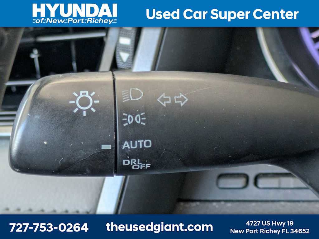Used 2019 Toyota Camry XLE FWD image 34