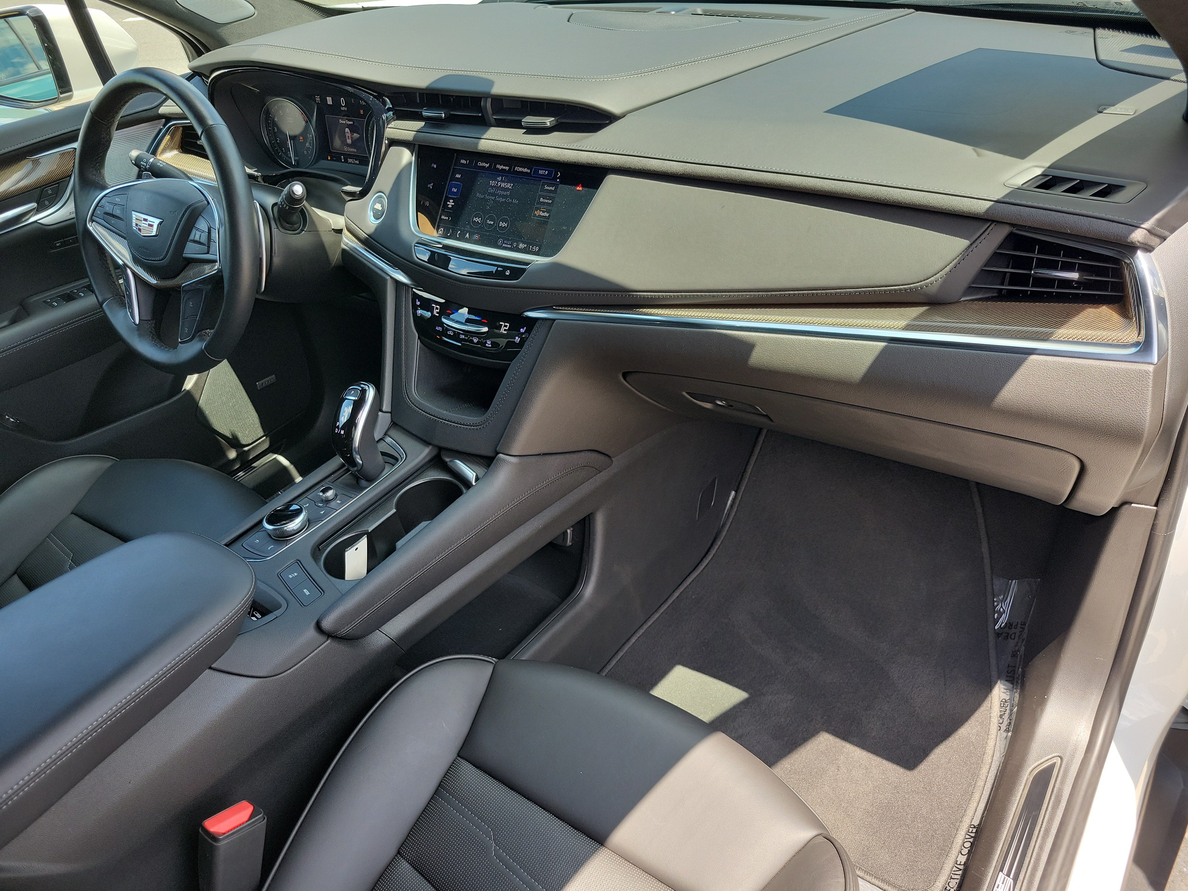 Certified 2022 Cadillac XT5 Sportv w/ Platinum Package AWD/4WD image 10