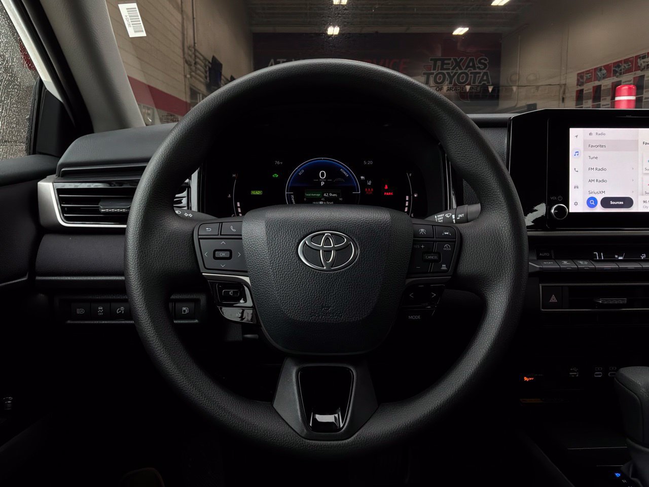 Used 2026 Toyota Camry LE FWD image 34