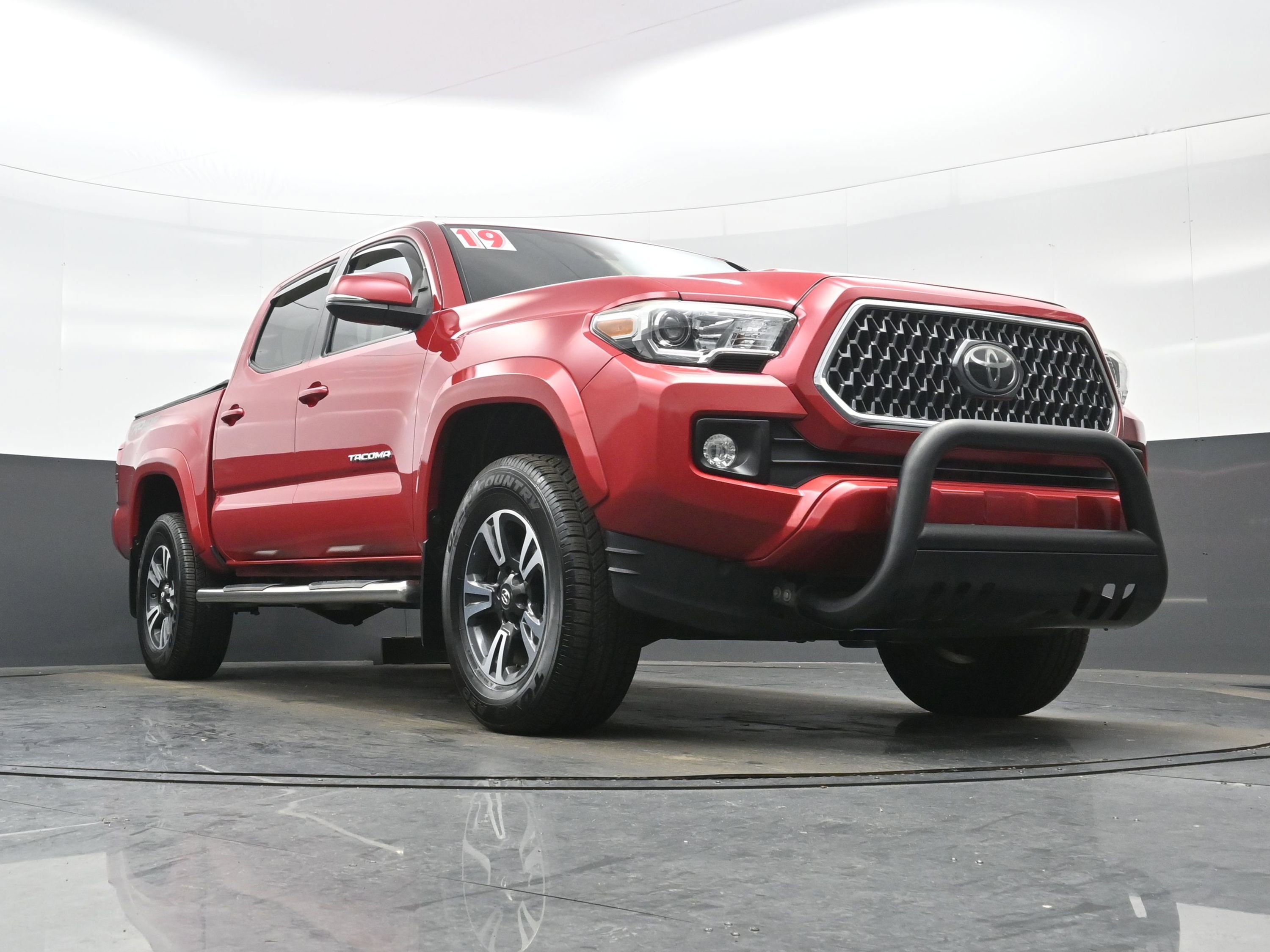 Used 2019 Toyota Tacoma TRD Sport image 24