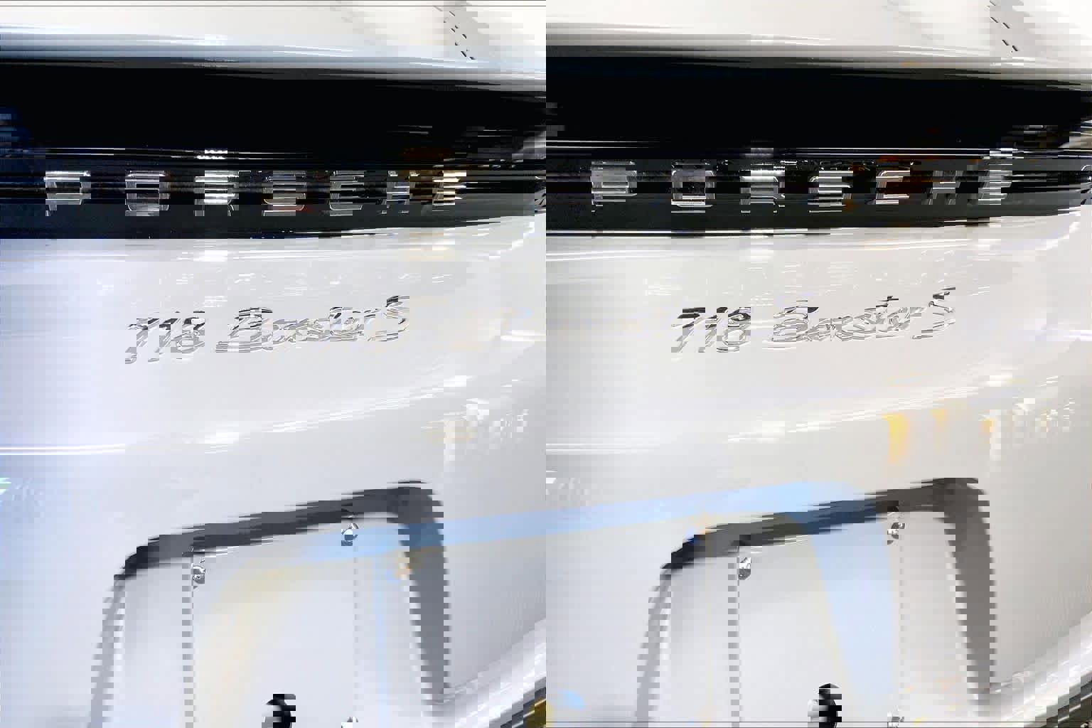 Used 2025 Porsche 718 Boxster S image 32