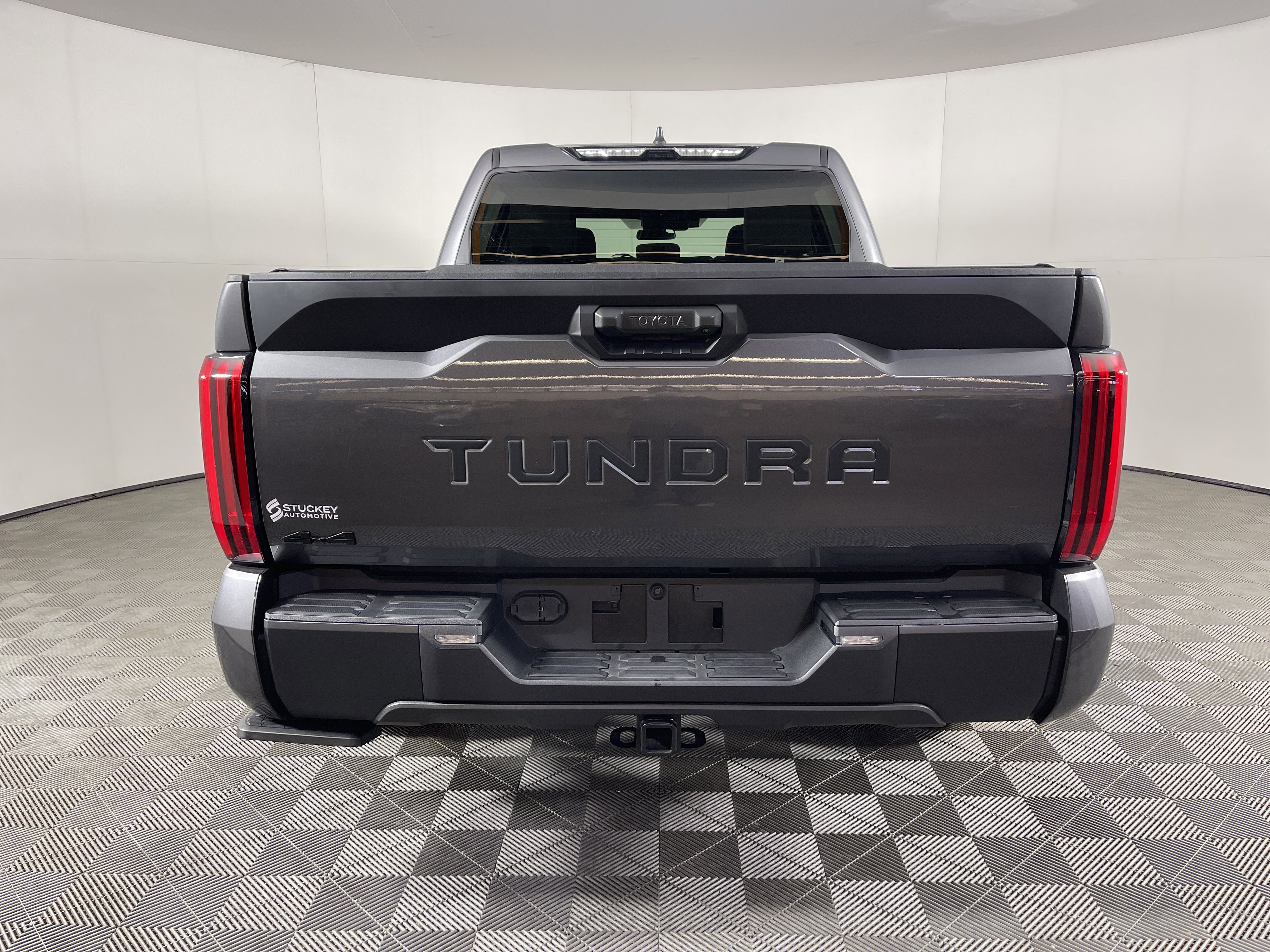 Used 2025 Toyota Tundra SR w/ SR Tow Package image 4