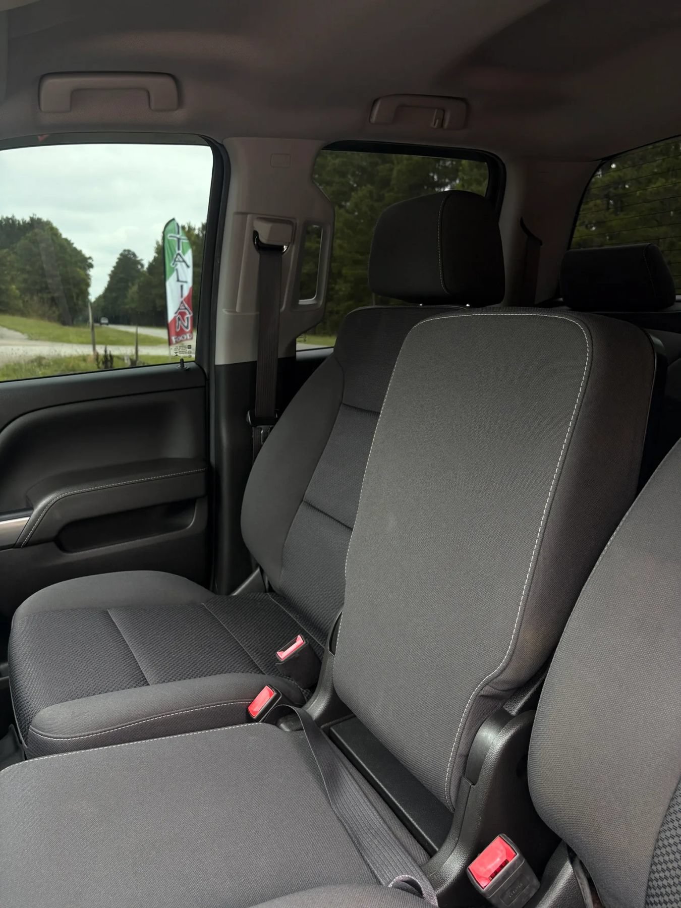 Used 2018 Chevrolet Silverado 1500 LT w/ All Star Edition AWD/4WD image 10
