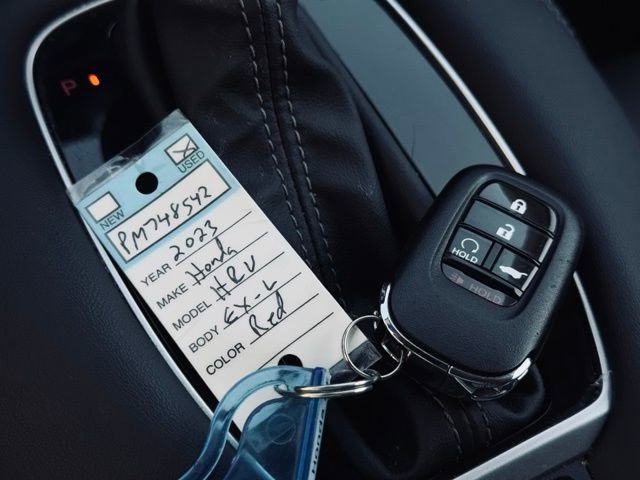 Used 2023 Honda HR-V EX-L image 36