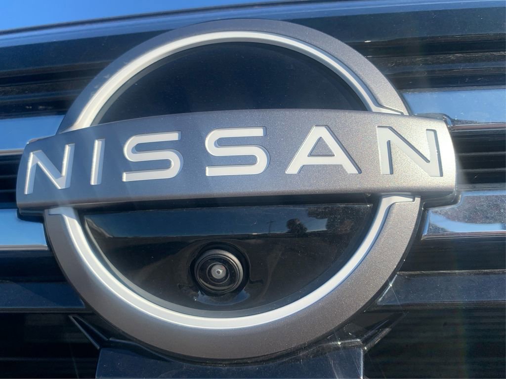 New 2025 Nissan Armada SL w/ Captain's Chari Seat Package AWD/4WD image 17