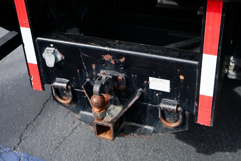 Used 2016 Ford F650 2WD Regular Cab Super Duty image 44