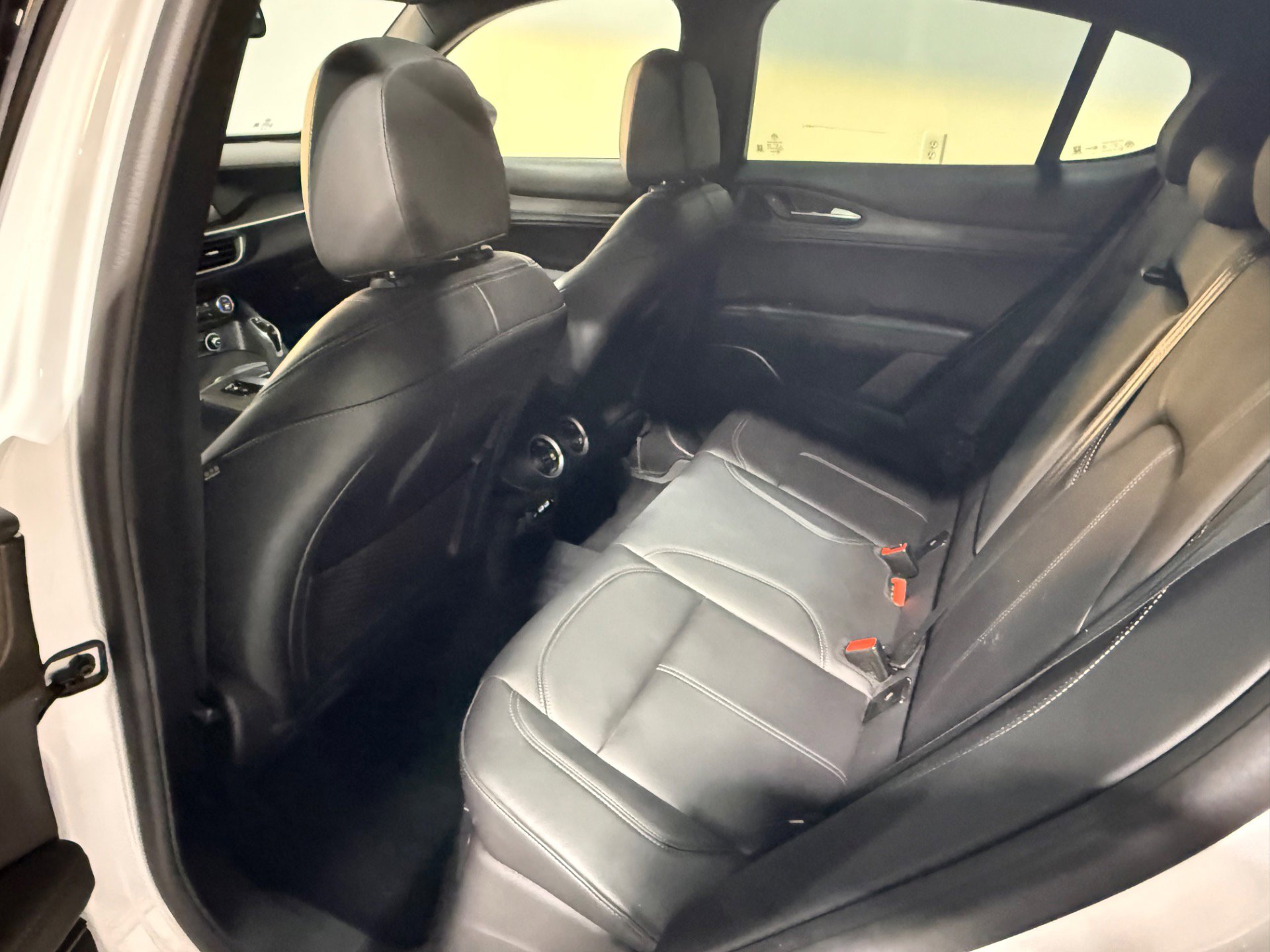 Used 2022 Alfa Romeo Stelvio Ti image 46