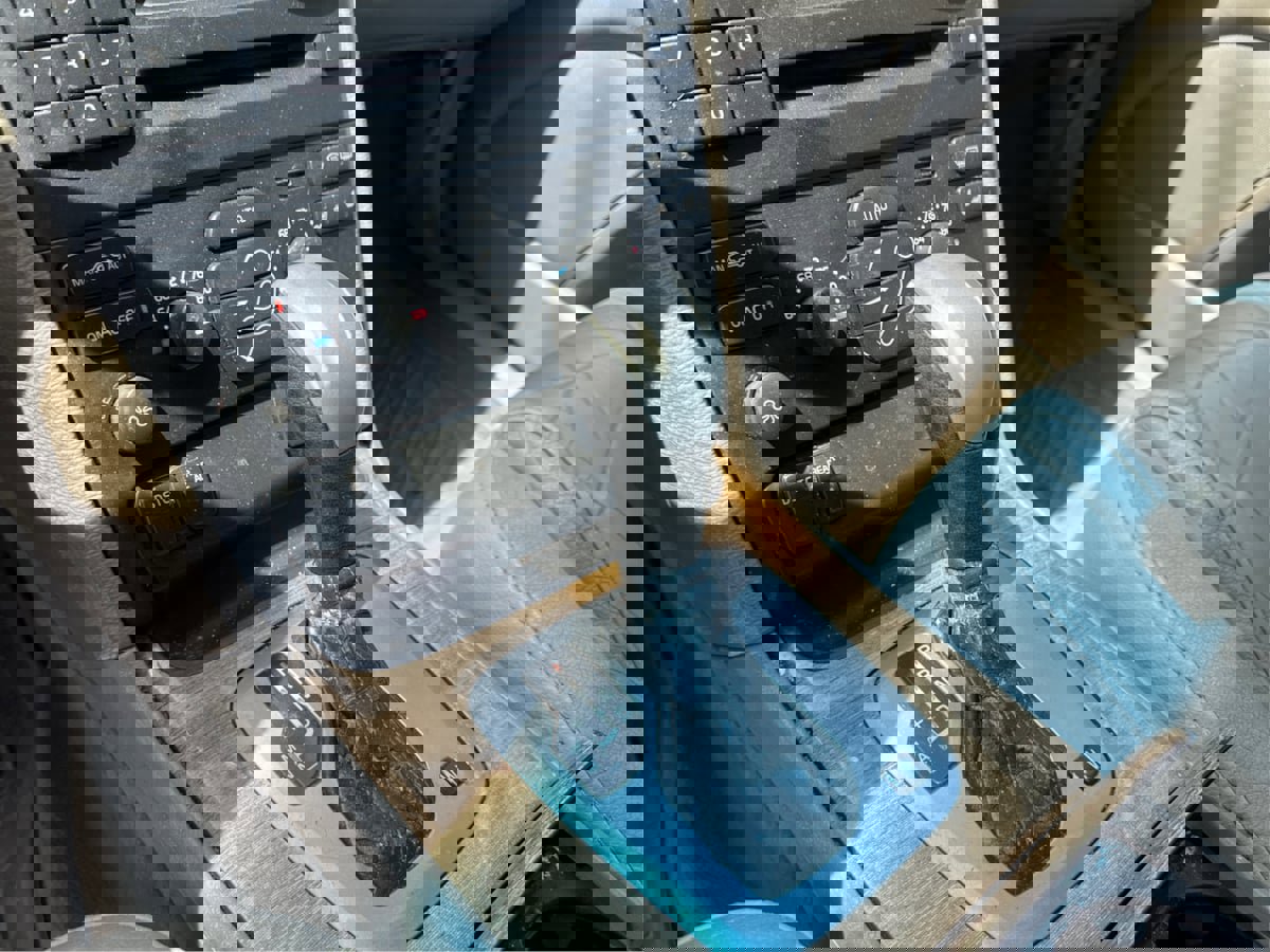 Used 2004 Volvo XC90 2.5T image 29