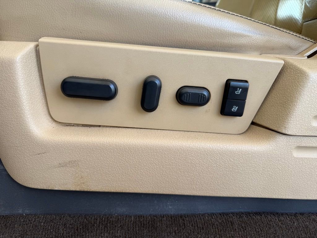 Used 2013 Ford F150 Lariat w/ Luxury Equipment Group image 40