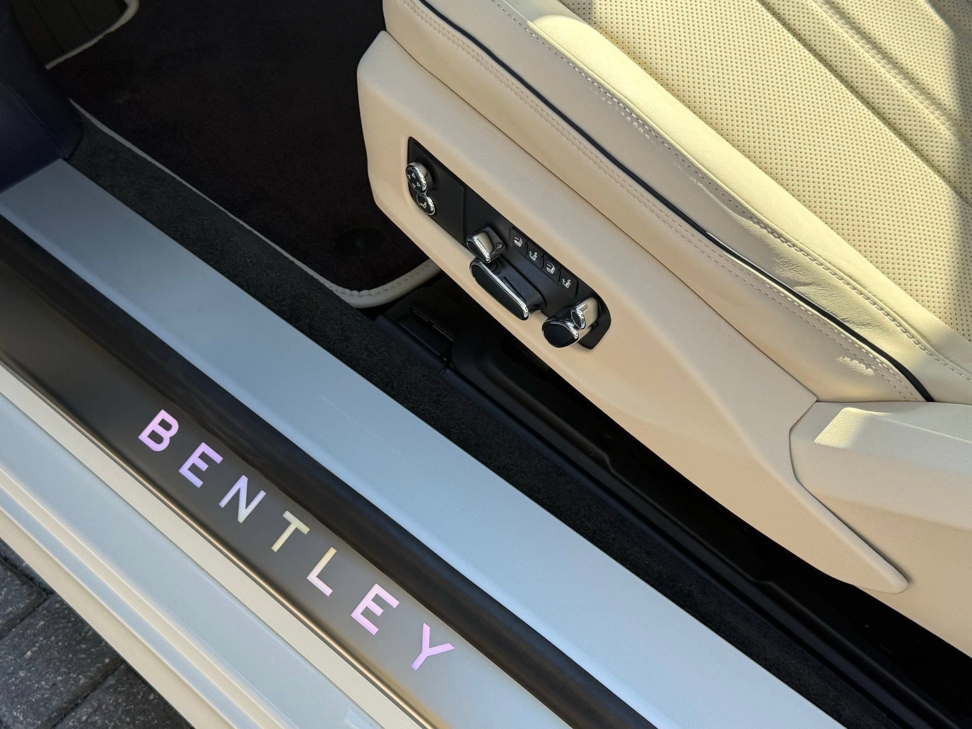 New 2026 Bentley Continental GT AWD/4WD image 28