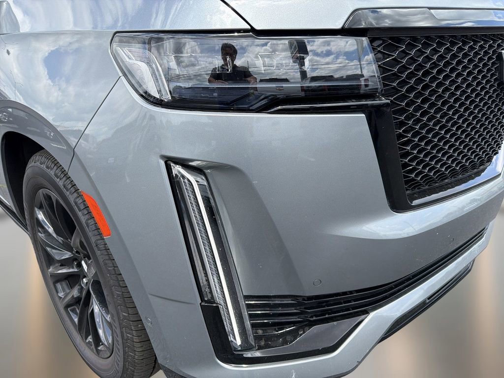 Certified 2023 Cadillac Escalade Sport Platinum w/ LPO, ONYX Package AWD/4WD image 10