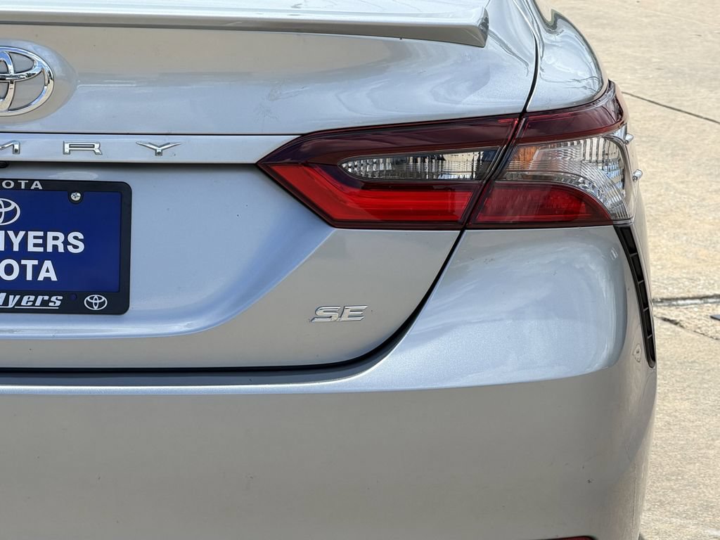Used 2024 Toyota Camry SE FWD image 9