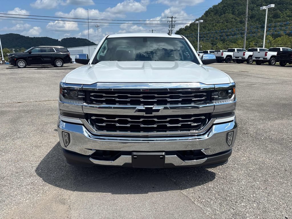Used 2018 Chevrolet Silverado 1500 LTZ w/ Sport Package AWD/4WD image 8