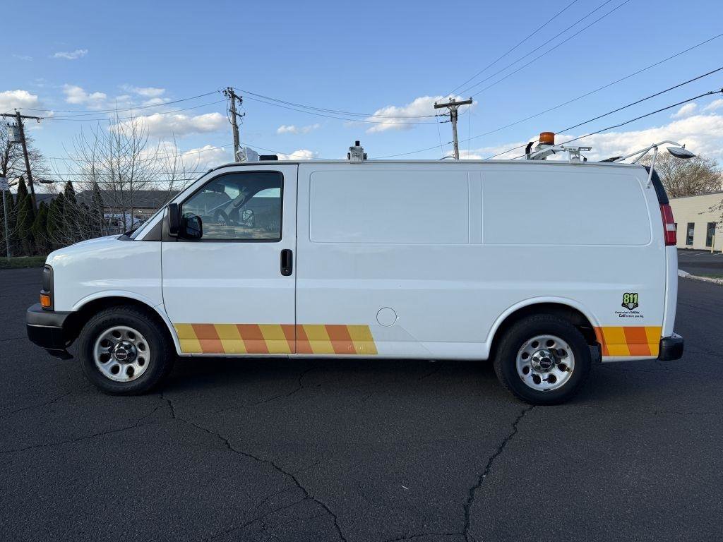Used 2014 GMC Savana 1500 AWD image 4