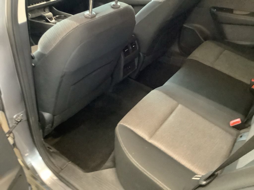 Used 2021 Nissan Rogue SV AWD/4WD image 16