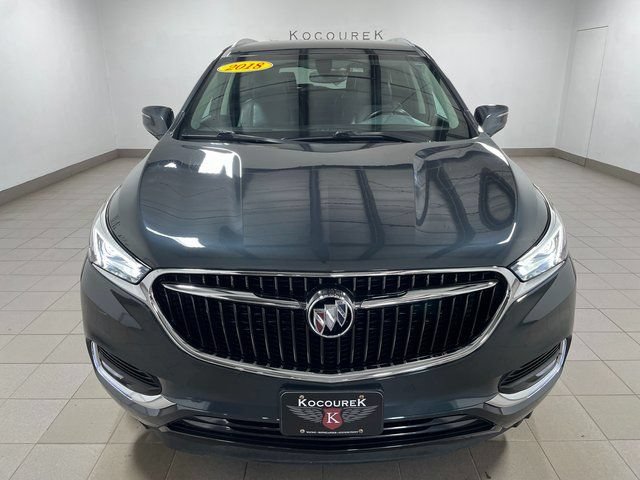 Used 2018 Buick Enclave Essence w/ Trailering Package AWD/4WD image 2