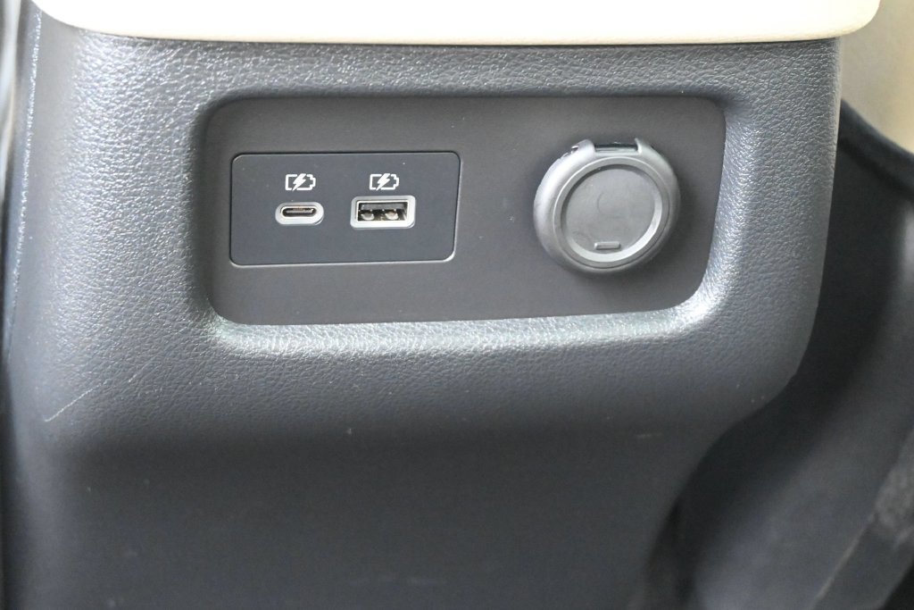 Used 2023 INFINITI QX60 Luxe w/ Performance Audio Package FWD image 21