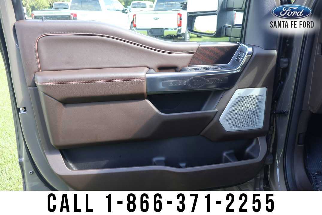 New 2026 Ford F350 King Ranch w/ Chrome Package AWD/4WD image 11
