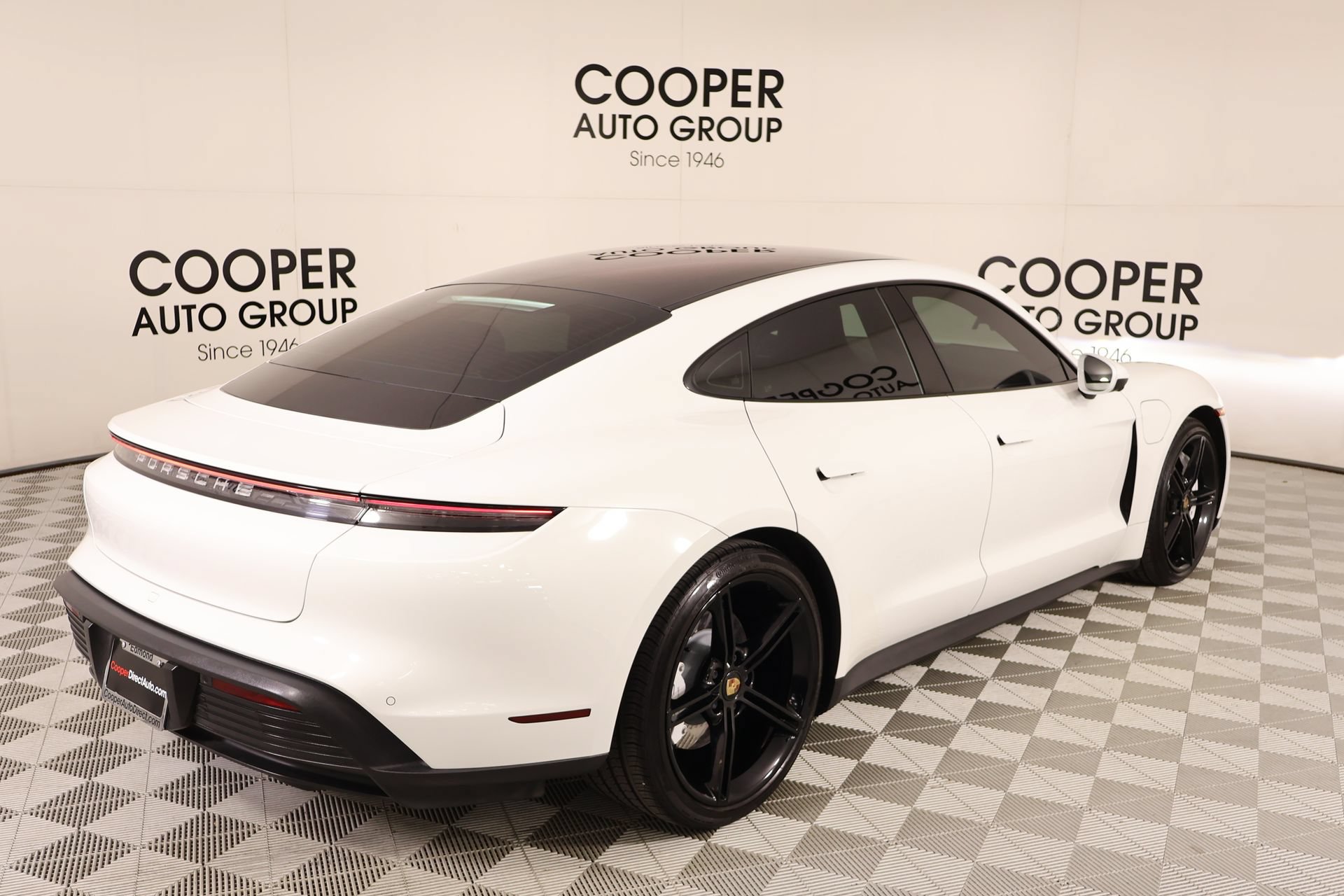 Used 2021 Porsche Taycan 4S AWD/4WD image 20