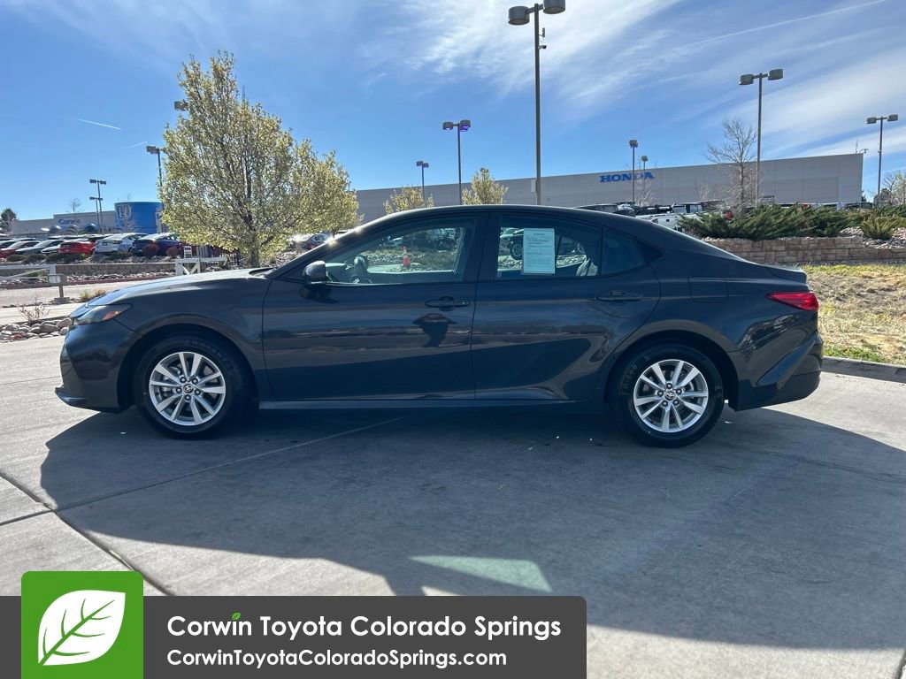 Used 2025 Toyota Camry LE image 4