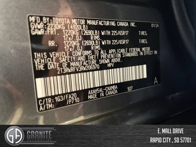 Used 2024 Toyota RAV4 XLE AWD/4WD image 28