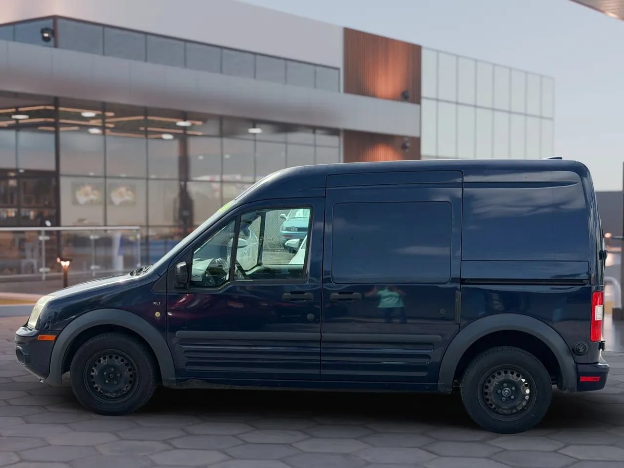 Used 2013 Ford Transit Connect XLT FWD image 4
