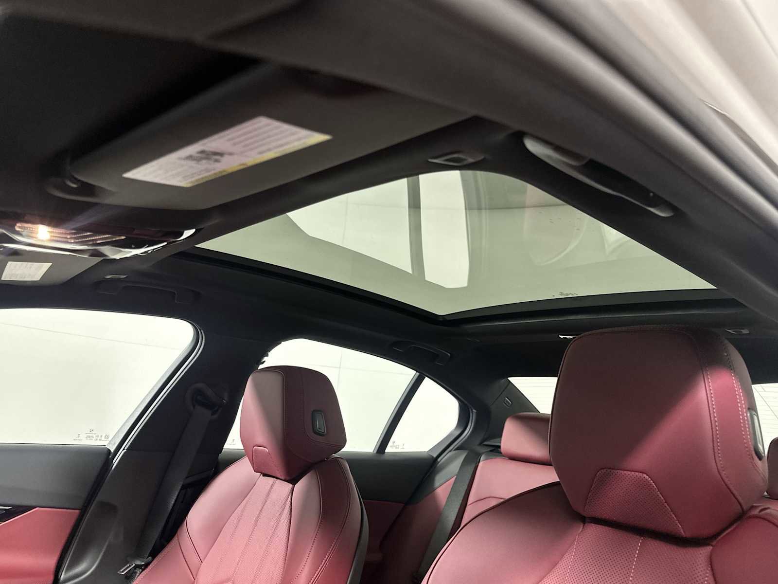 New 2026 BMW i5 eDrive40 w/ M Sport Package image 17