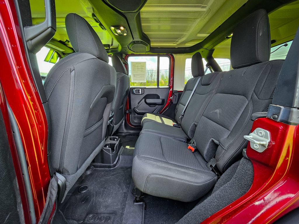 Used 2021 Jeep Wrangler Unlimited Sport AWD/4WD image 29