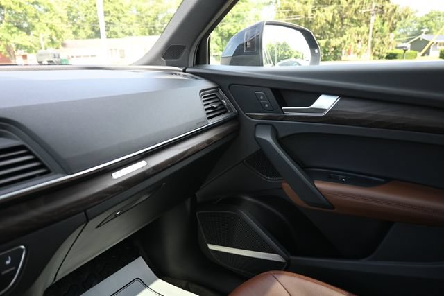 Used 2020 Audi Q5 2.0T Premium Plus w/ Premium Plus Package AWD/4WD image 28