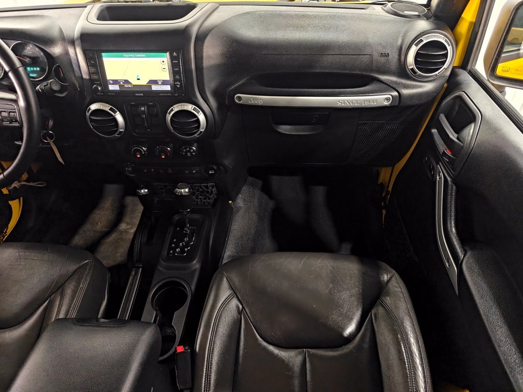 Used 2015 Jeep Wrangler Unlimited Rubicon w/ Dual Top Group AWD/4WD image 20