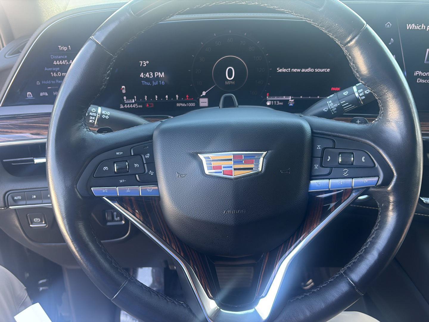 Used 2024 Cadillac Escalade Premium Luxury AWD/4WD image 18